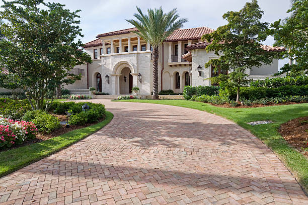 Best Local Driveway Pavers  in Northbrook, OH